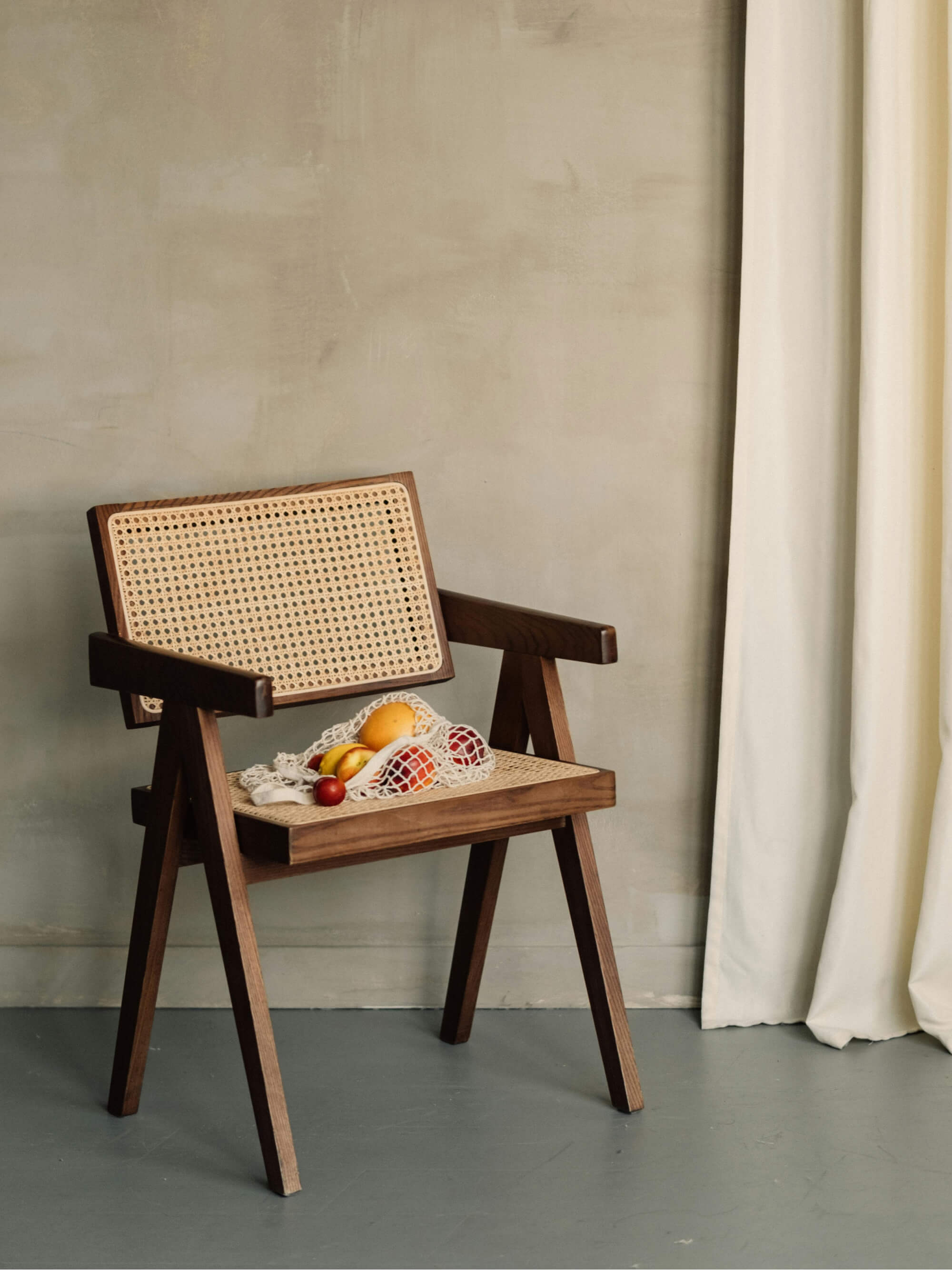Lo Dining Chair